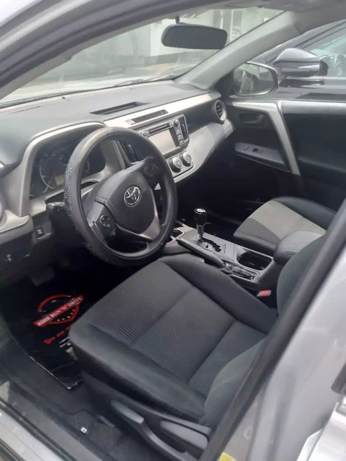 Toyota RAV 4   - 2016