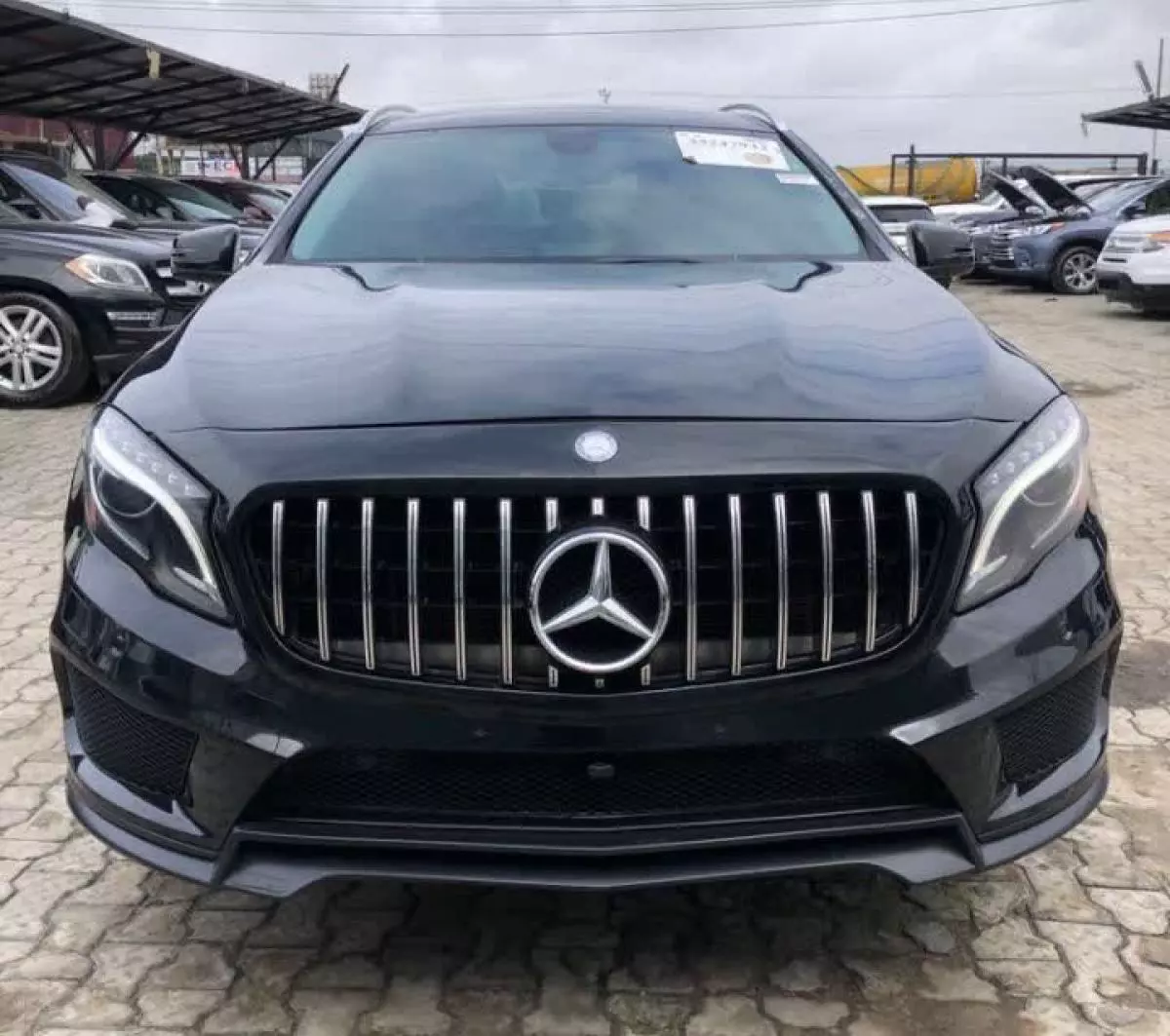 Mercedes-Benz GLA 250 - 2015