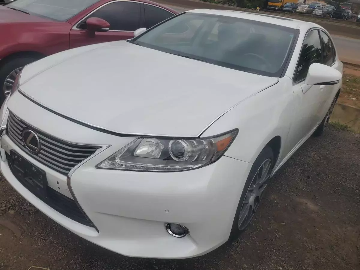 Lexus ES 350   - 2013