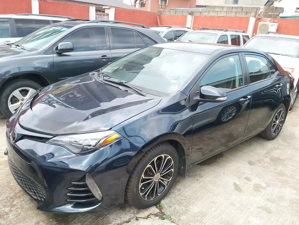 Toyota Corolla   - 2017