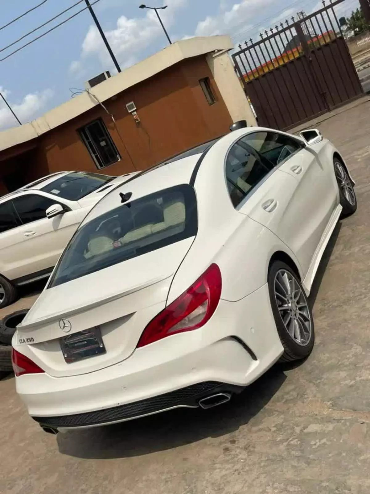 Mercedes-Benz CLA 250   - 2016