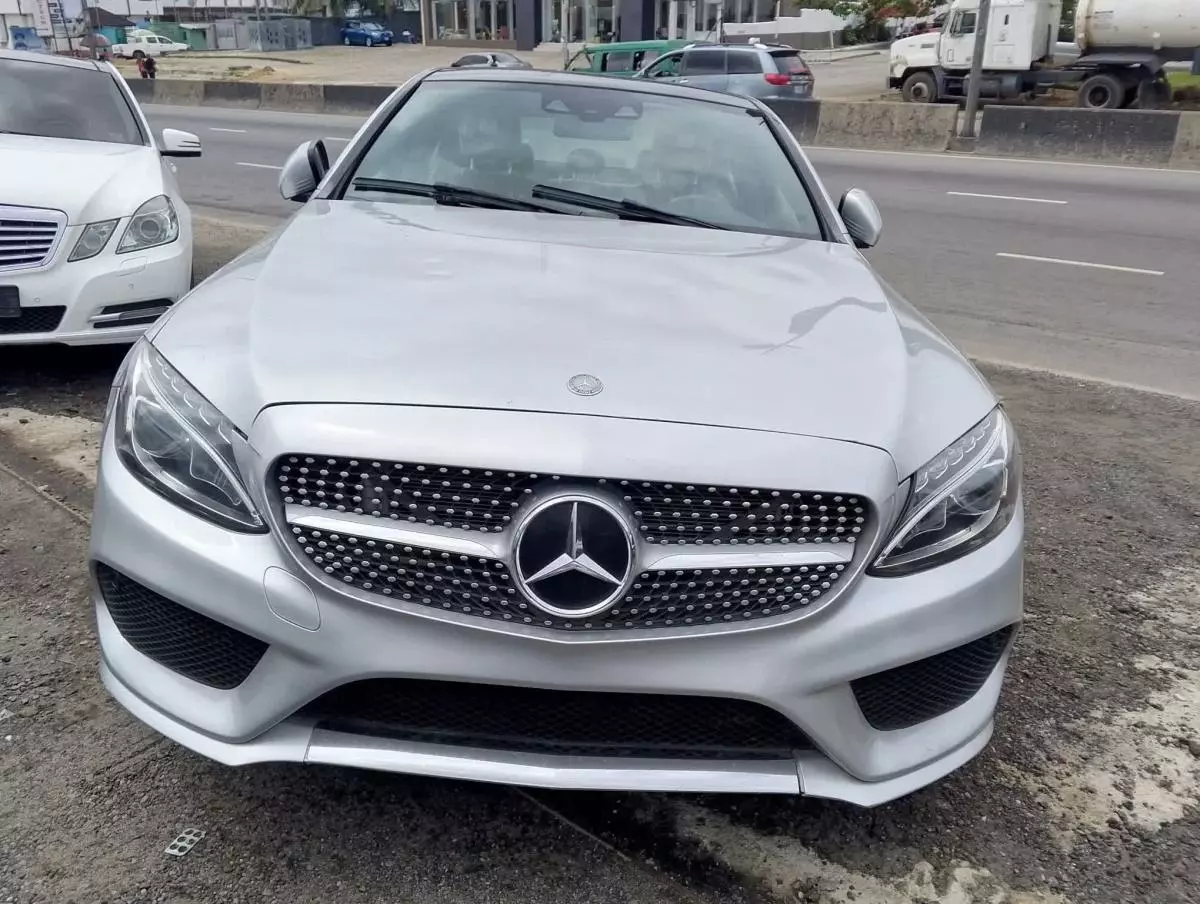 Mercedes-Benz C 300   - 2015