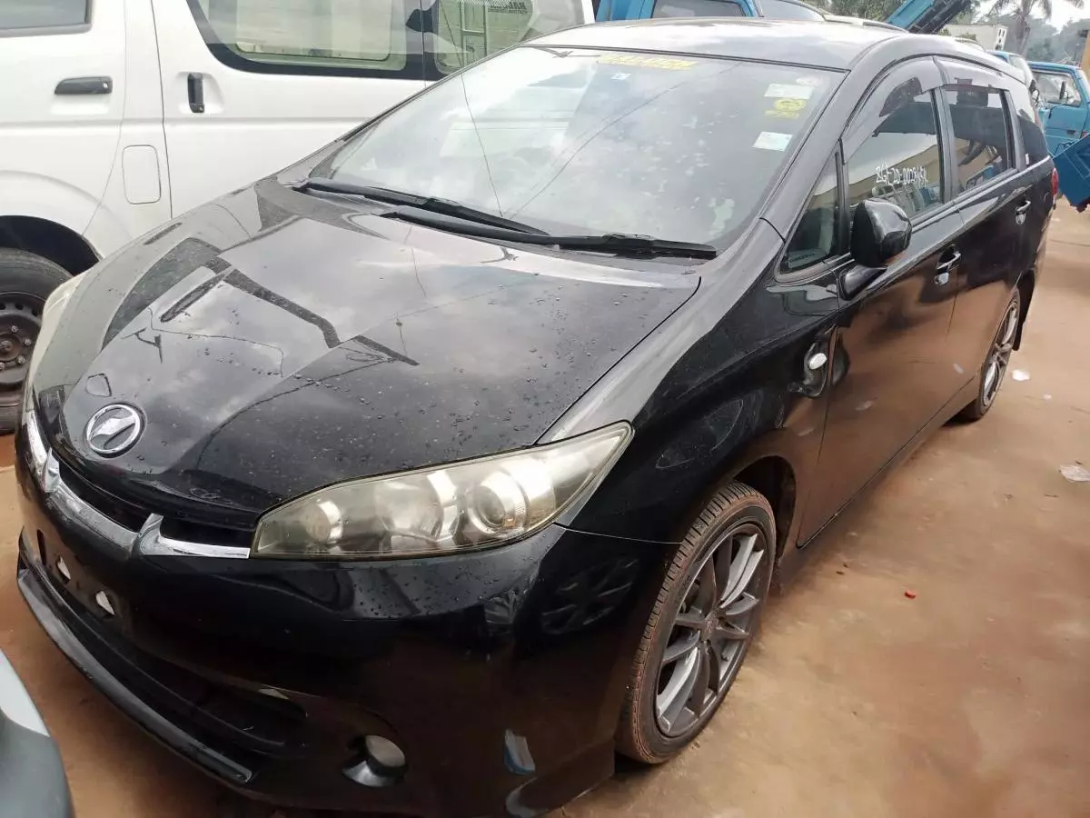 Toyota Wish - 2009