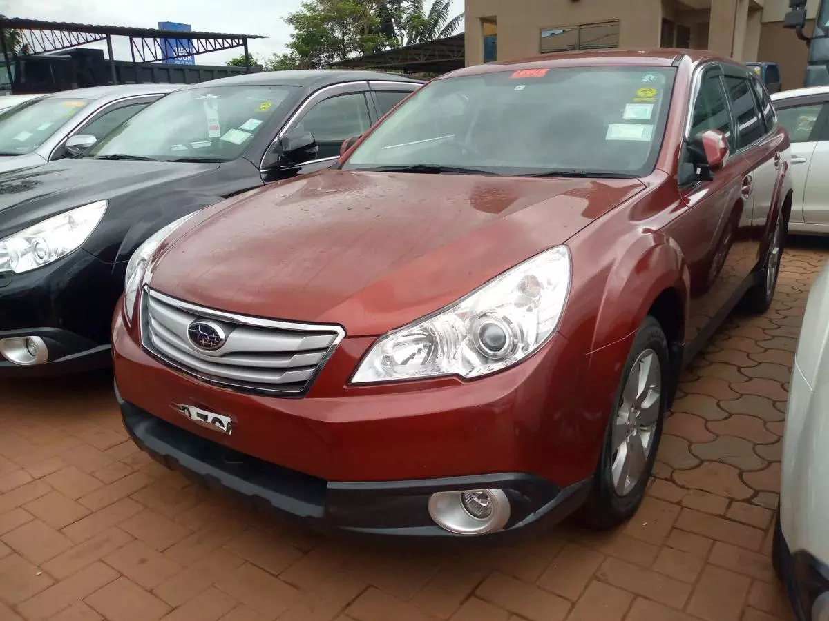 Subaru Outback   - 2009