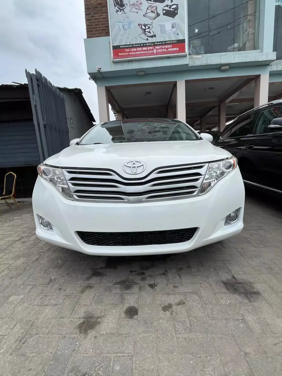 Toyota Venza   - 2012