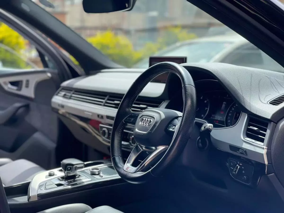 Audi Q7 - 2016