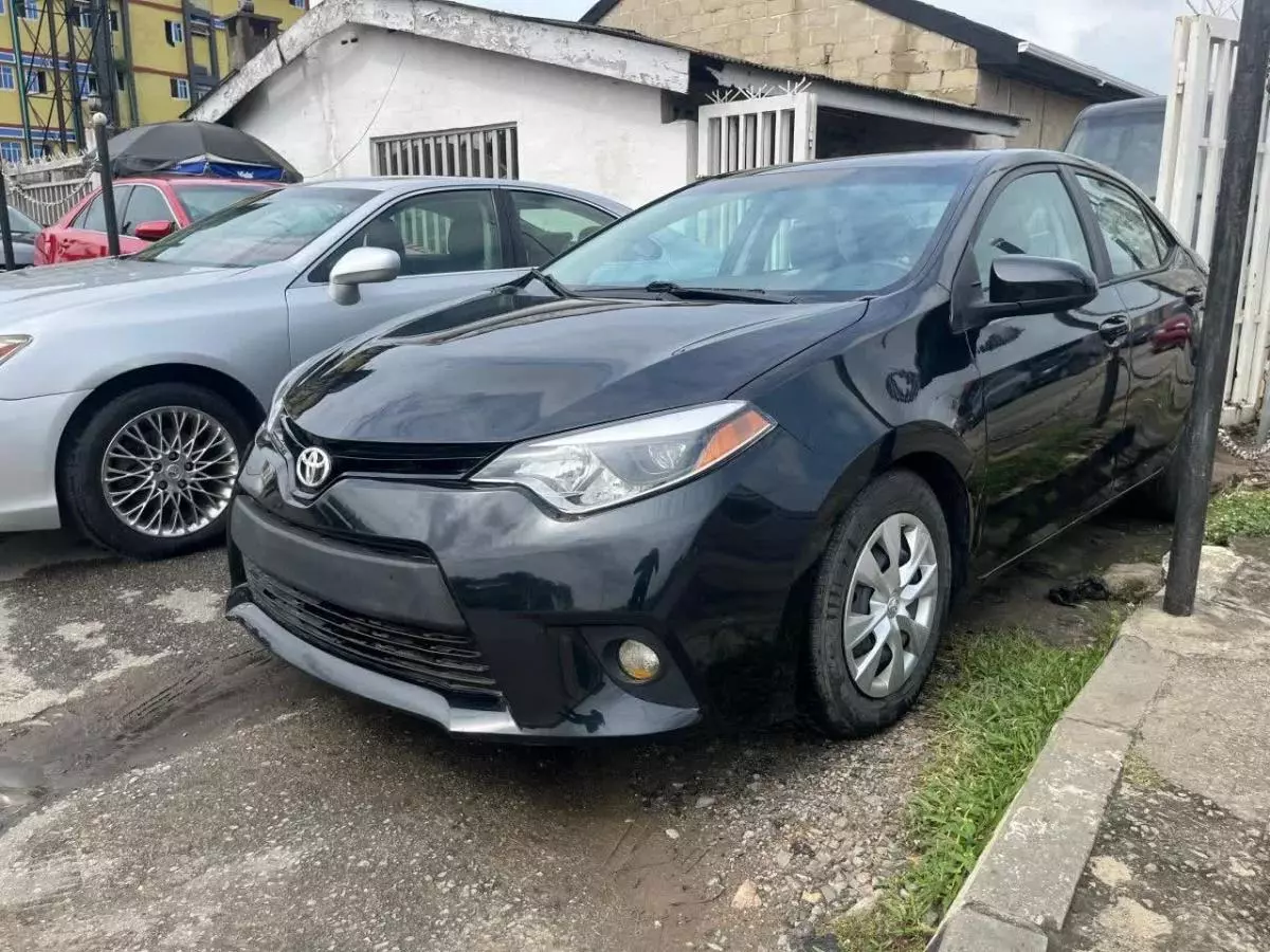 Toyota Corolla   - 2015