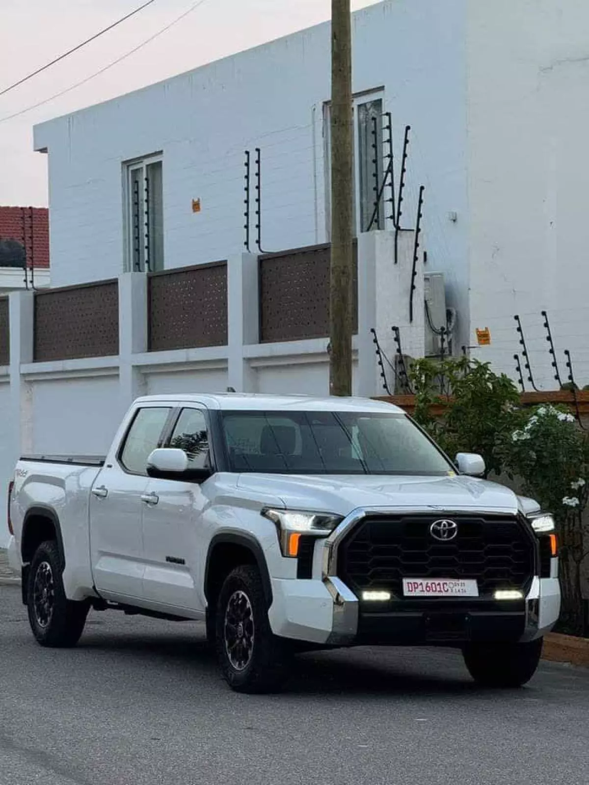 Toyota Tundra   - 2022