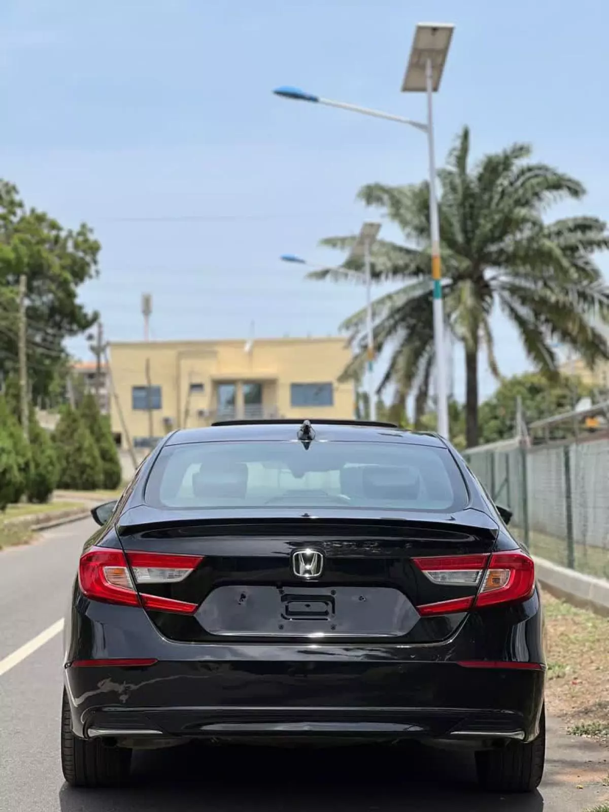 Honda Accord   - 2020