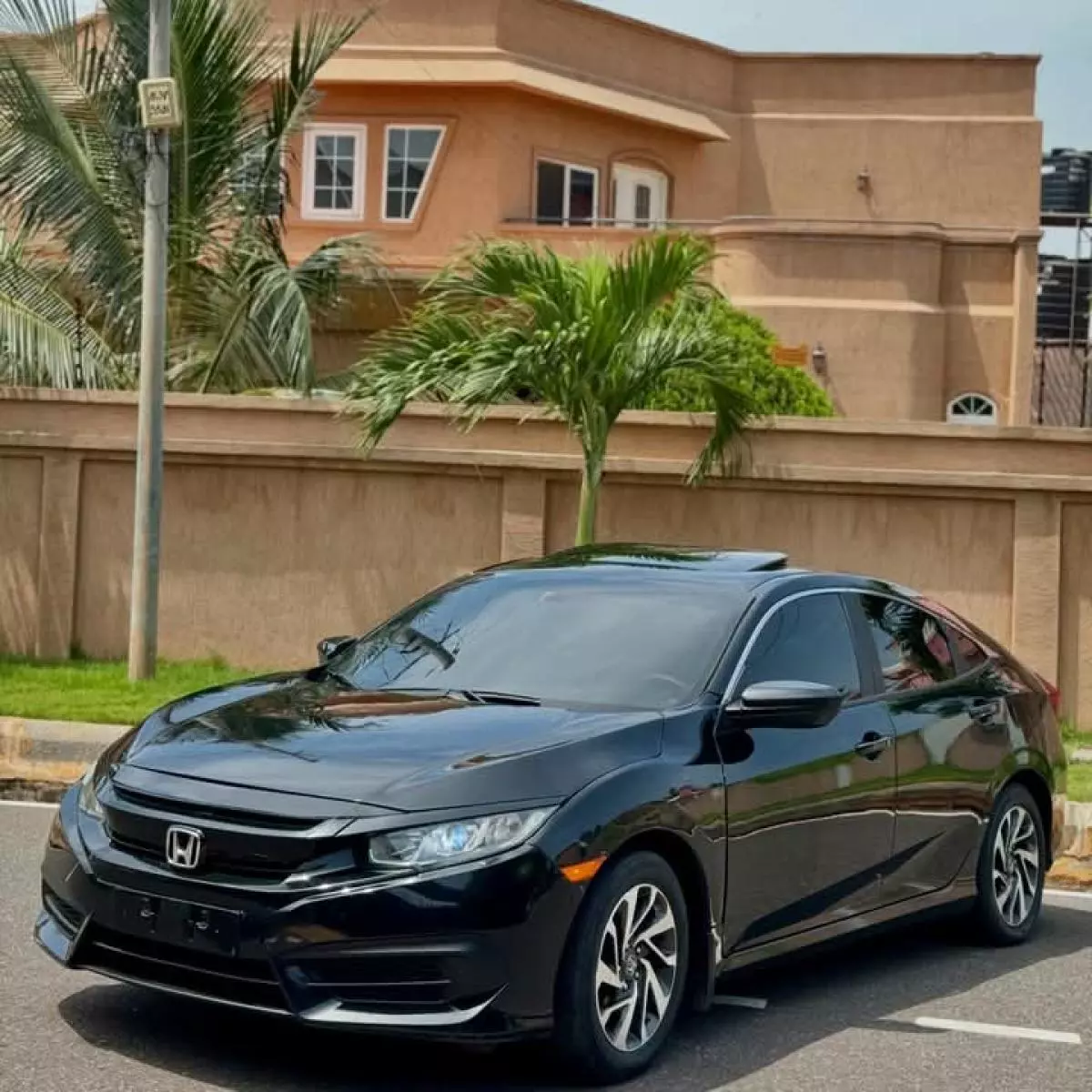 Honda Civic   - 2016