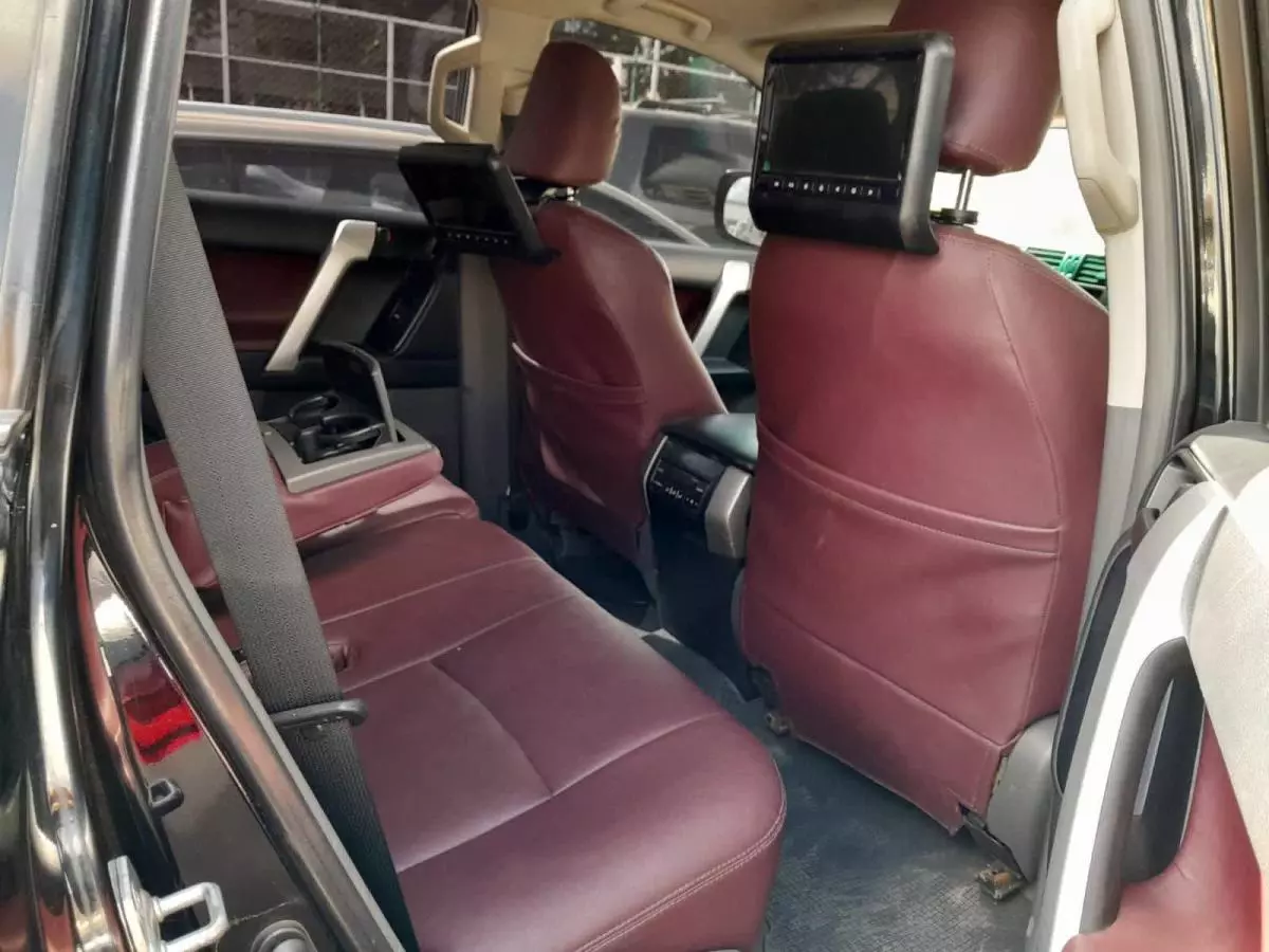 Toyota Landcruiser prado TX - 2011
