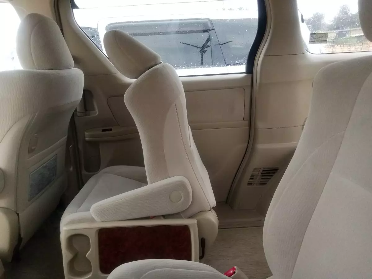 Toyota Alphard   - 2009