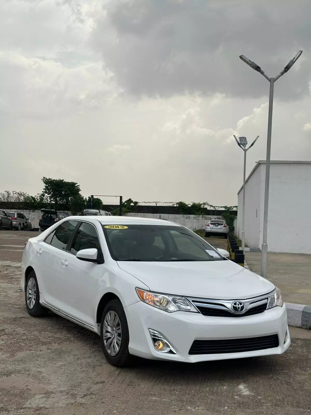 Toyota Camry   - 2012