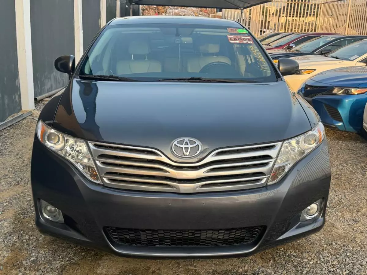 Toyota Venza   - 2010