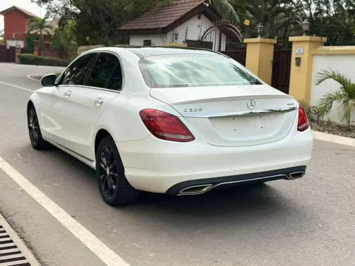 Mercedes-Benz C 300   - 2016