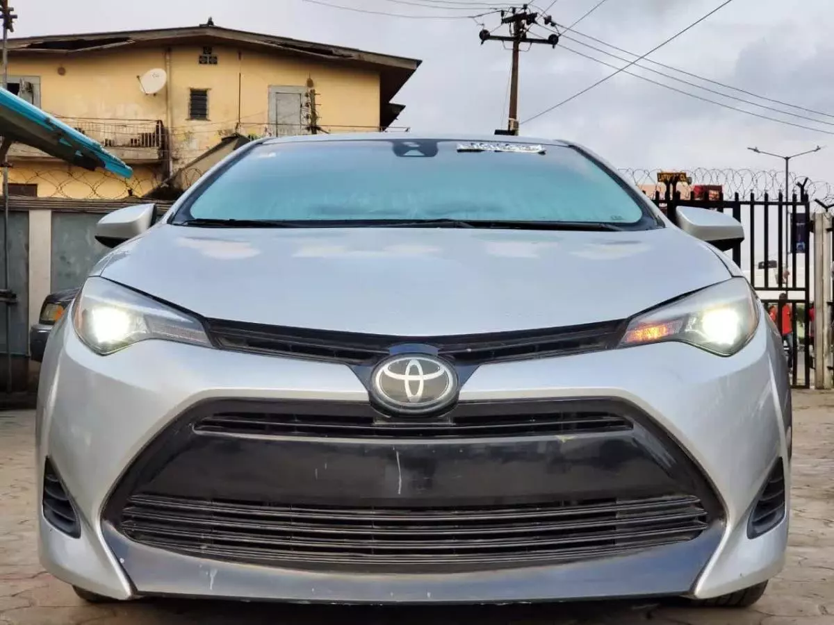 Toyota Corolla   - 2019