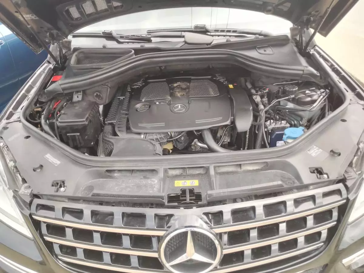 Mercedes-Benz ML 350   - 2012