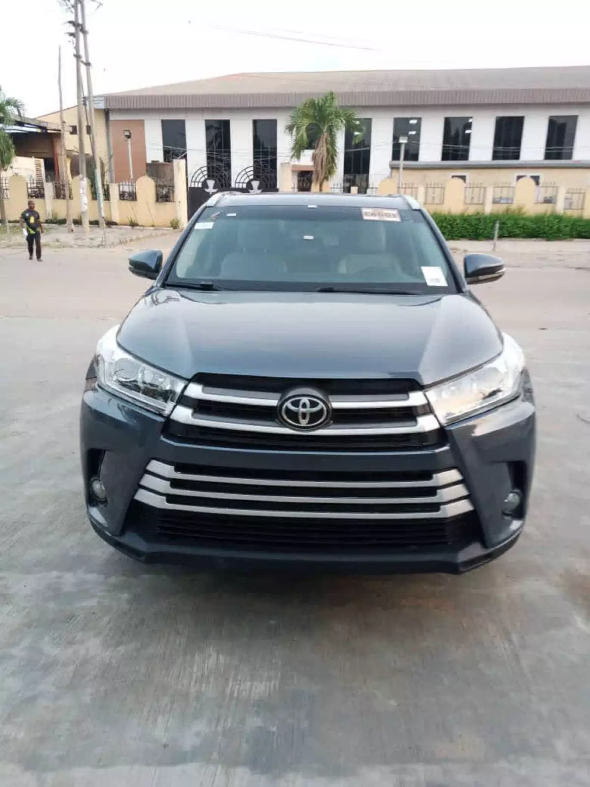 Toyota Highlander   - 2014