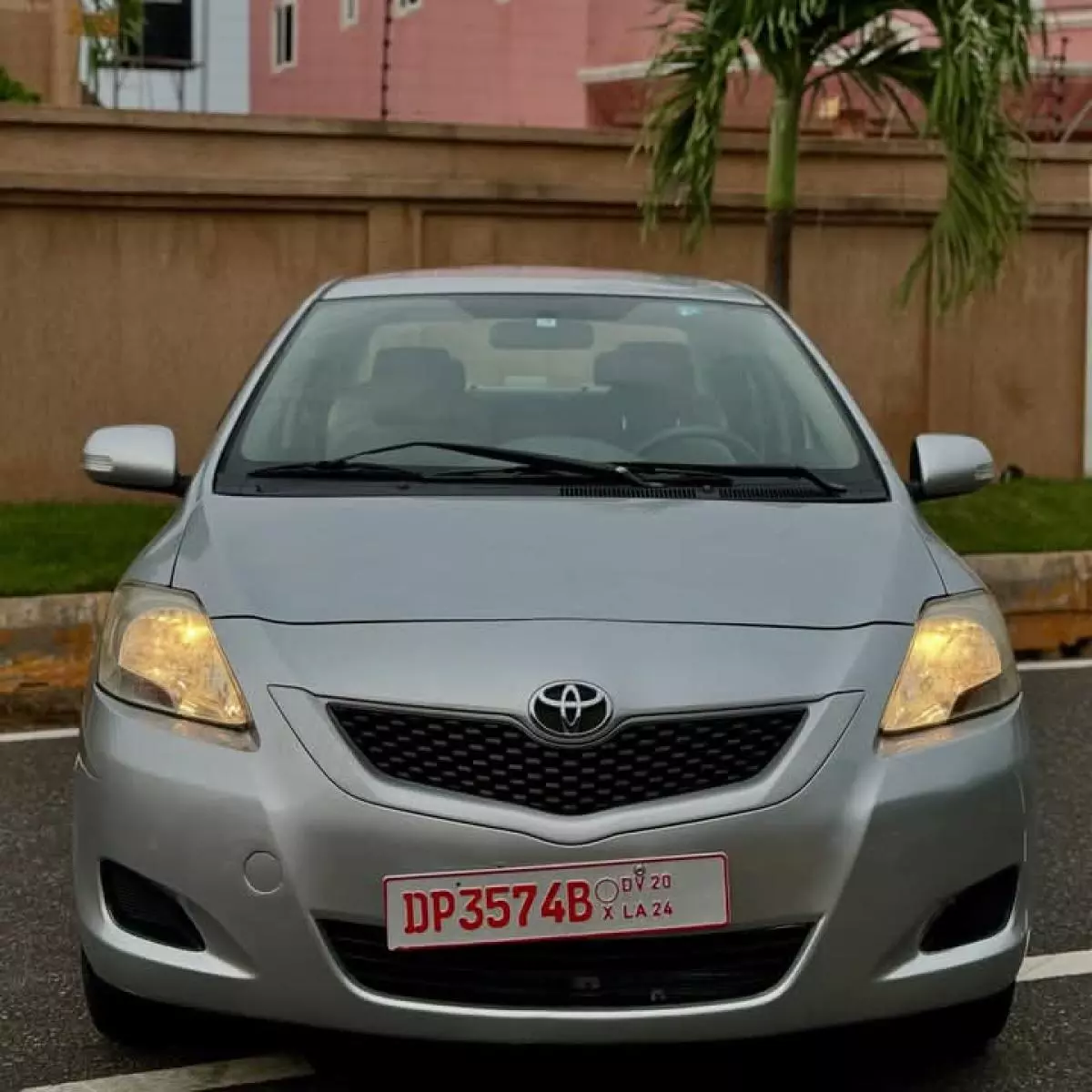 Toyota Belta   - 2011