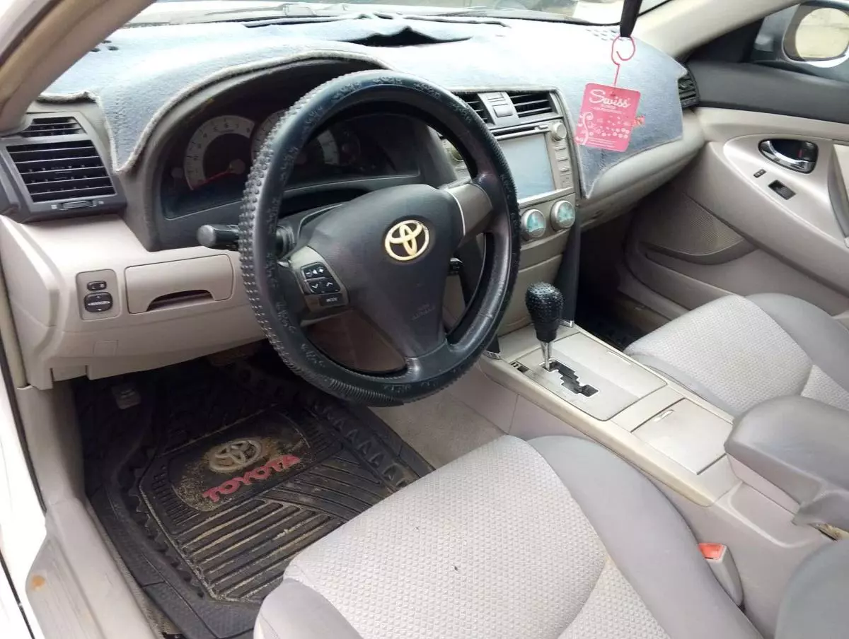 Toyota Camry   - 2007