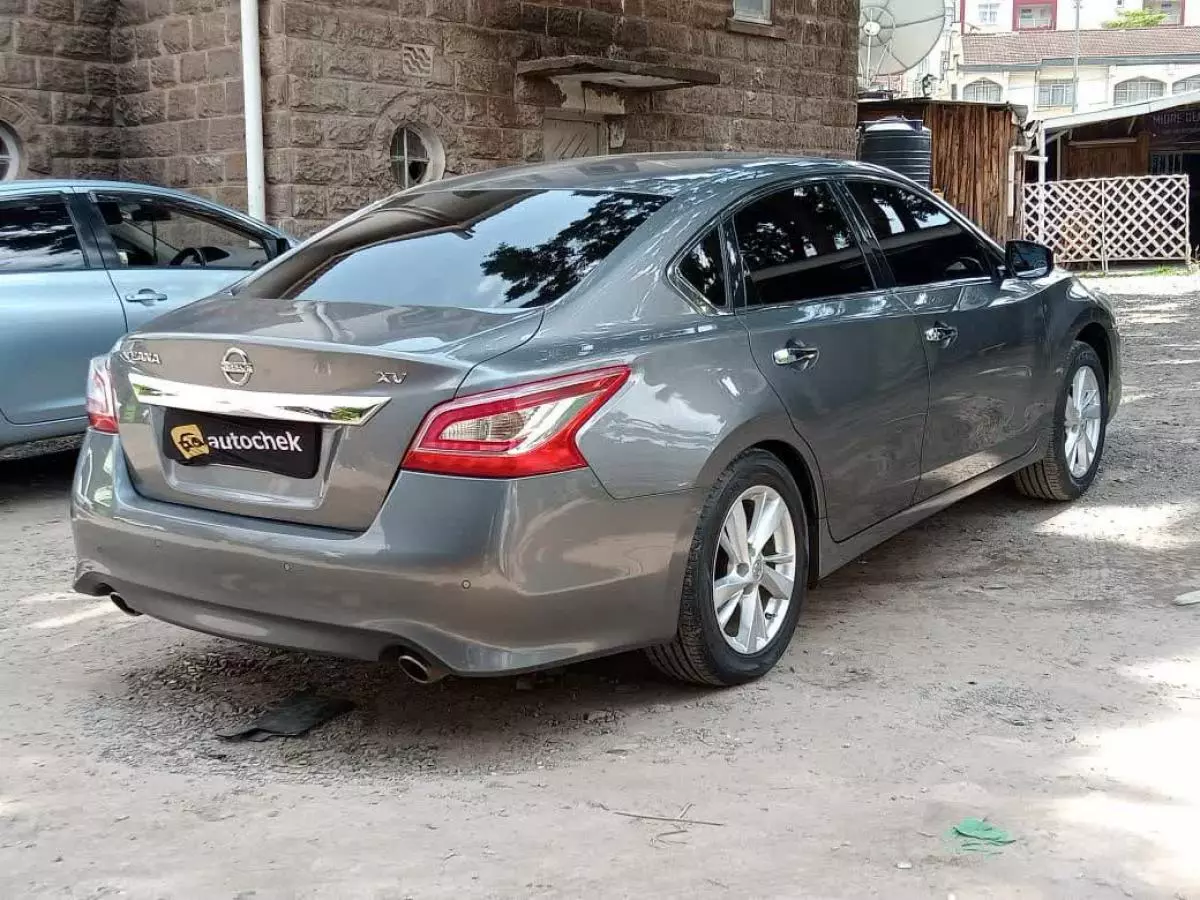 Nissan Teana - 2015