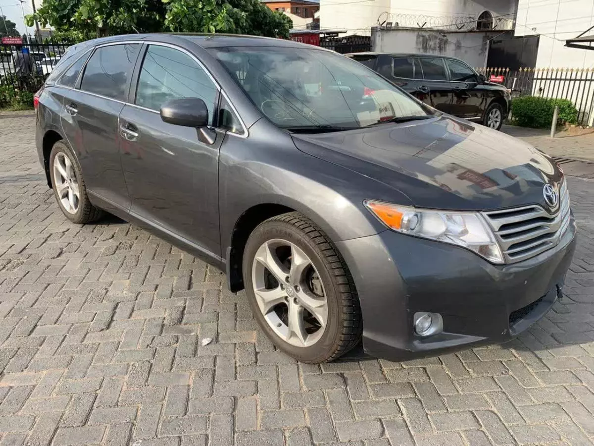 Toyota Venza - 2010