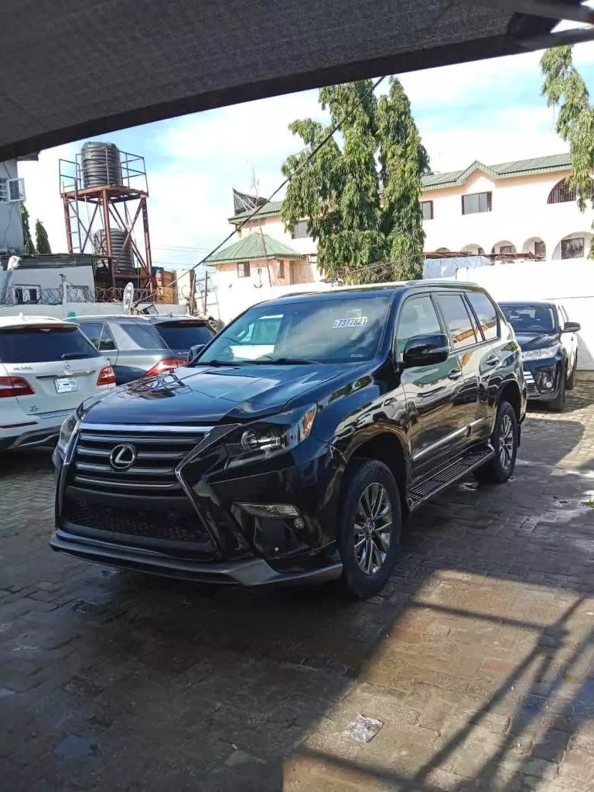 Lexus GX 460   - 2013