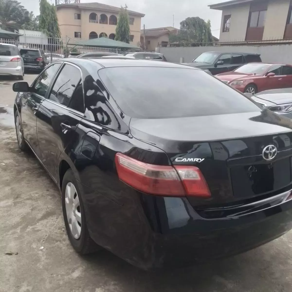 Toyota Camry   - 2009