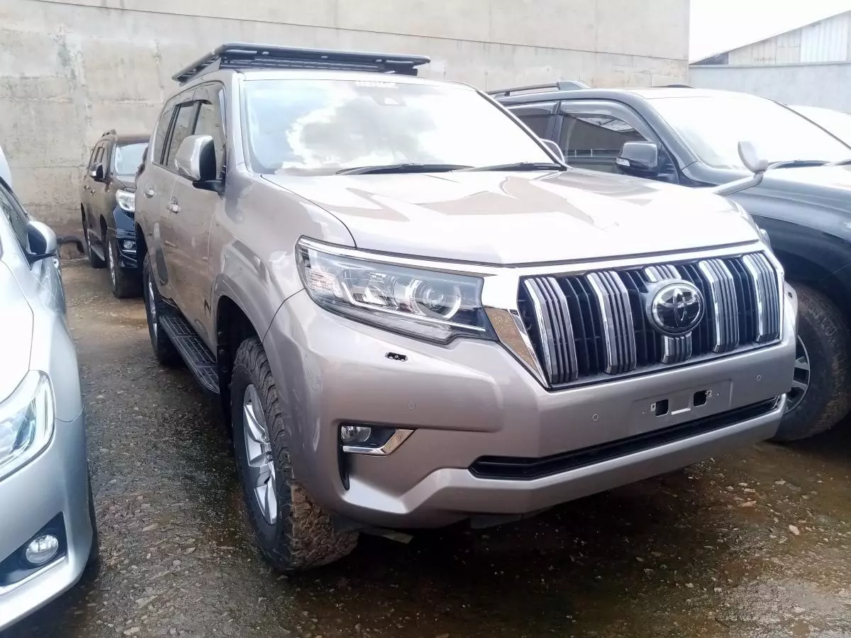 Toyota Landcruiser Prado   - 2018