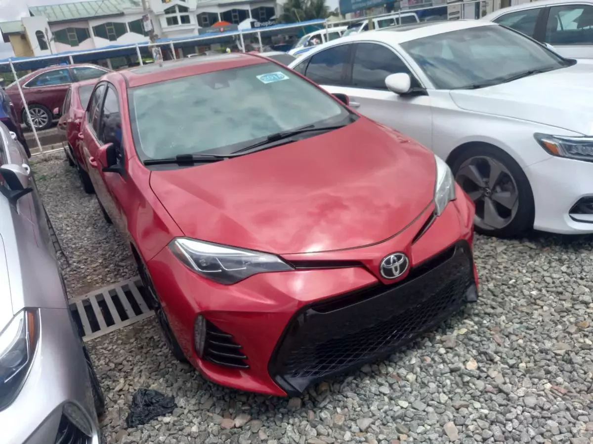 Toyota Corolla   - 2018