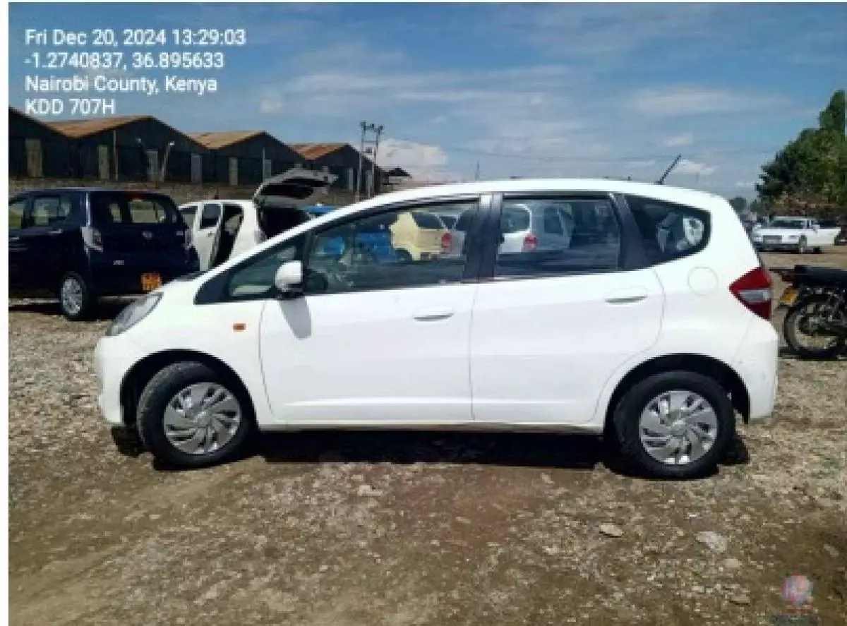 Honda Fit   - 2014