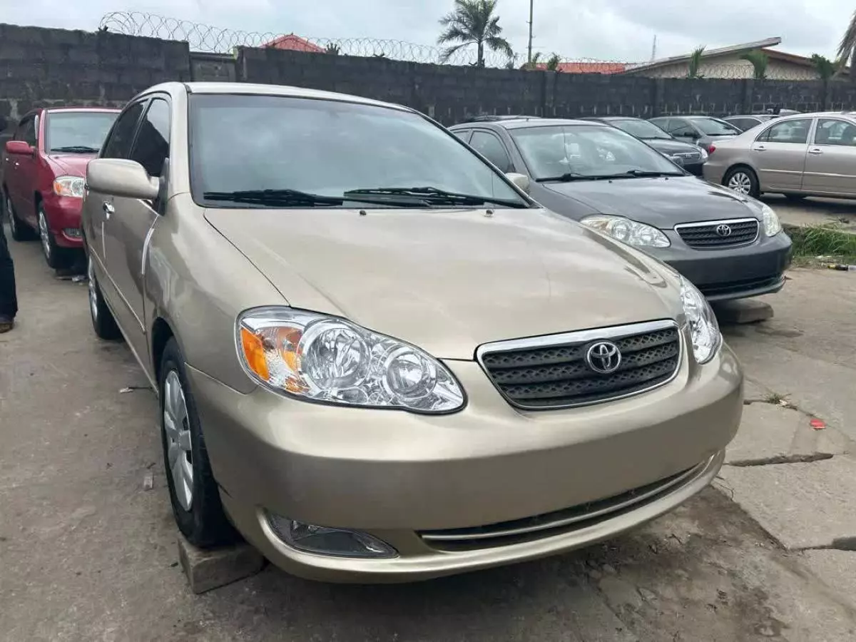 Toyota Corolla   - 2007