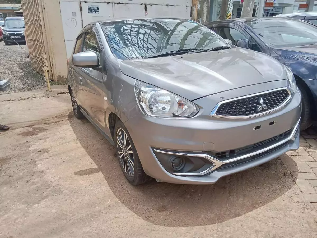 Mitsubishi Mirage   - 2018