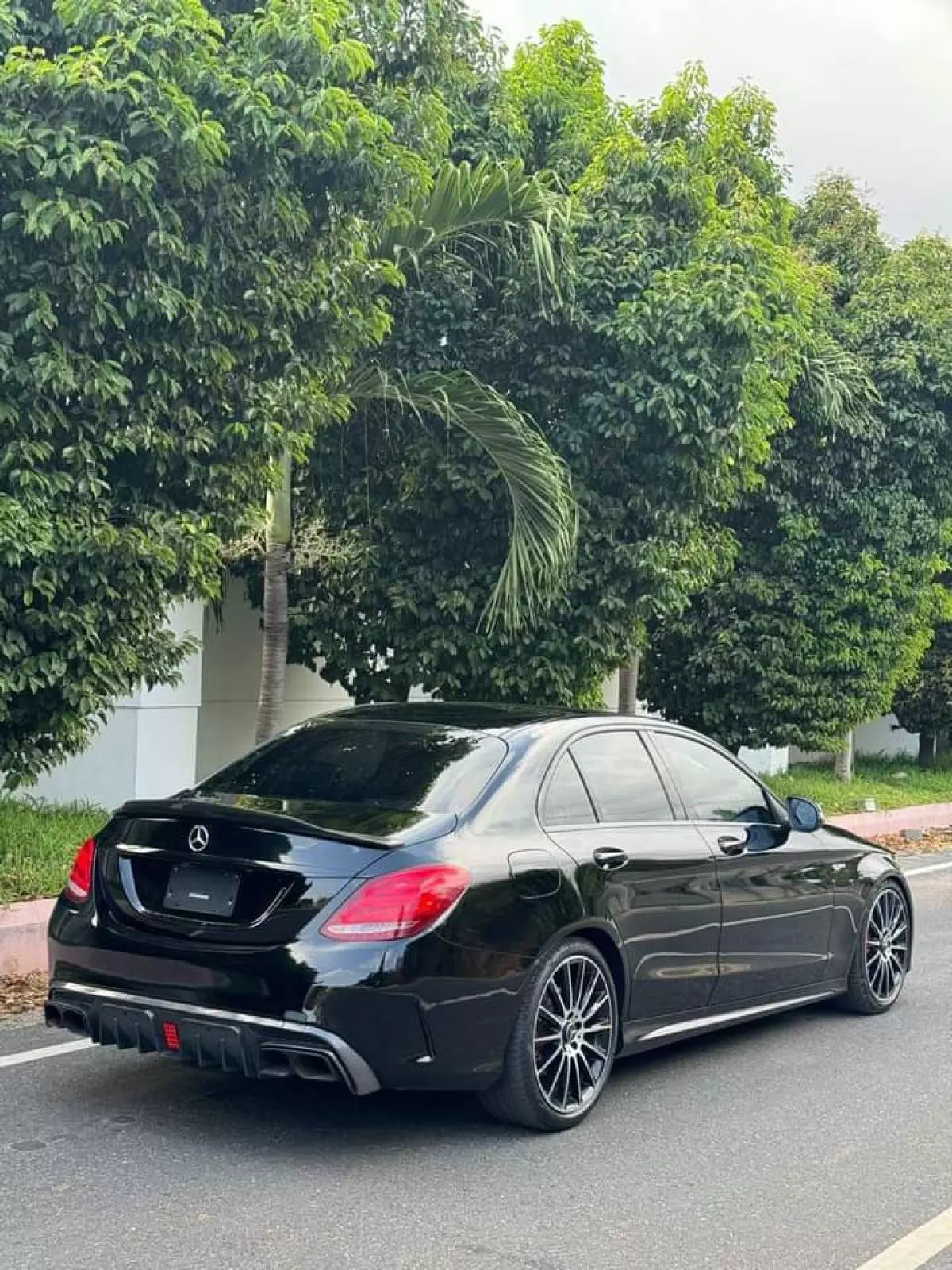 Mercedes-Benz C 300   - 2017