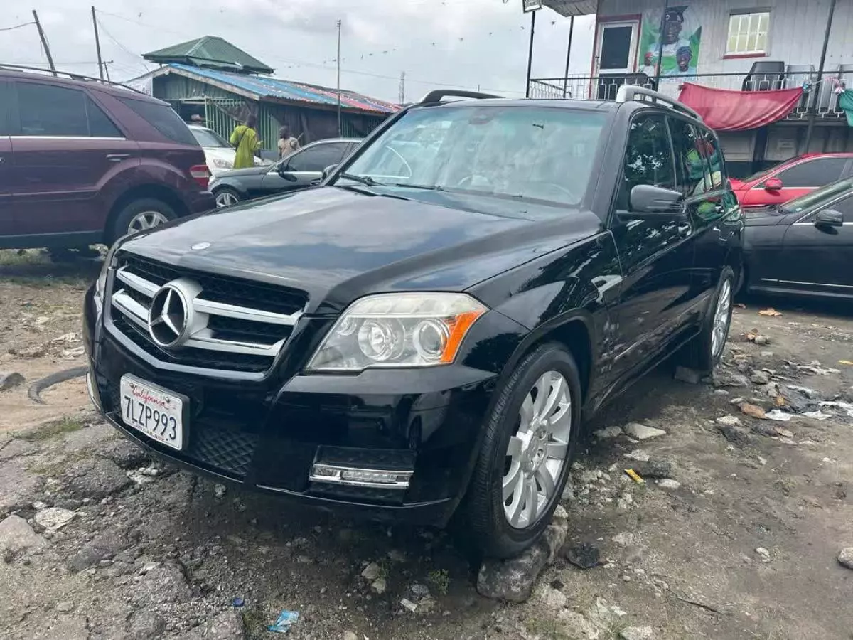 Mercedes-Benz GLK 350   - 2012