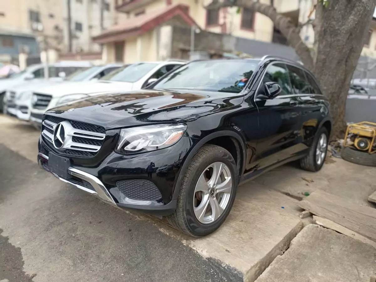 Mercedes-Benz GLC 300   - 2018