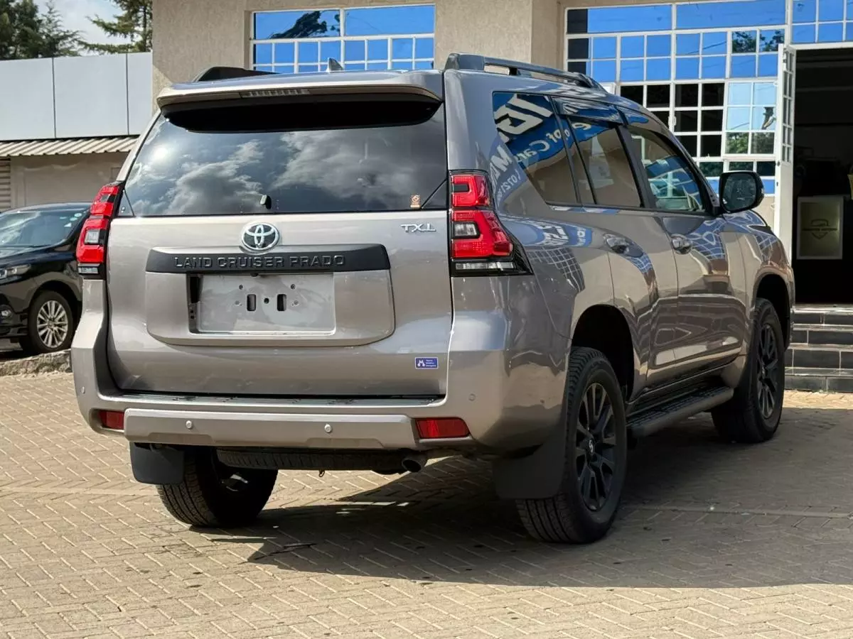 Toyota Landcruiser prado TX.L   - 2022