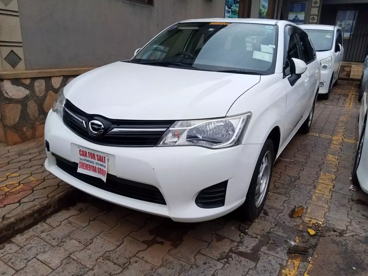 Toyota Fielder    - 2015