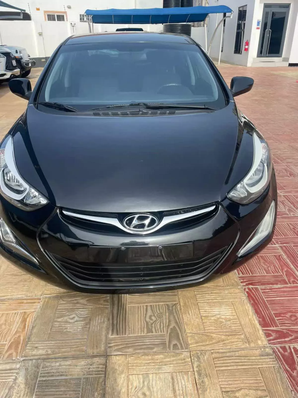 Hyundai Elantra   - 2015