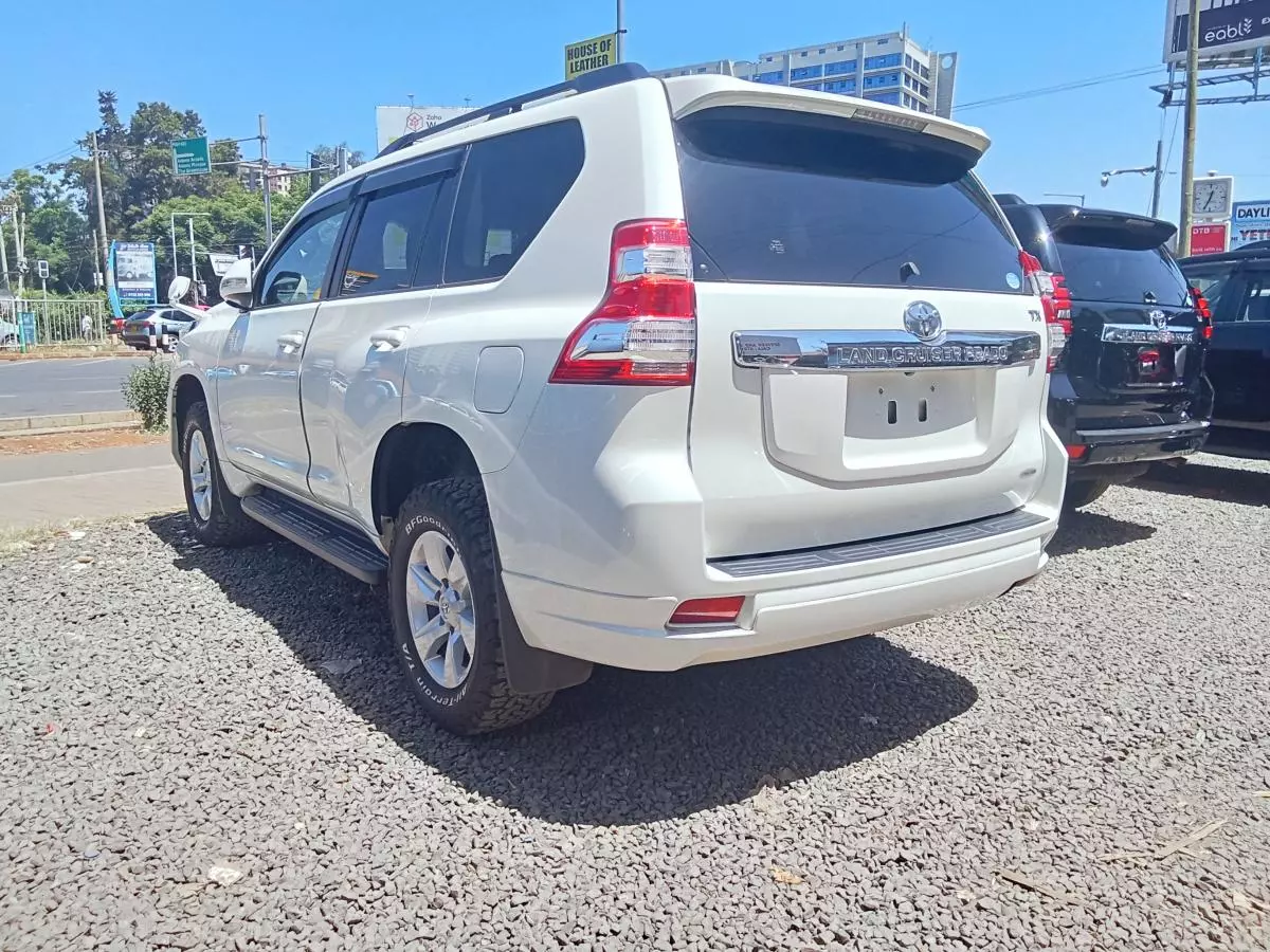 Toyota Landcruiser prado TX   - 2017