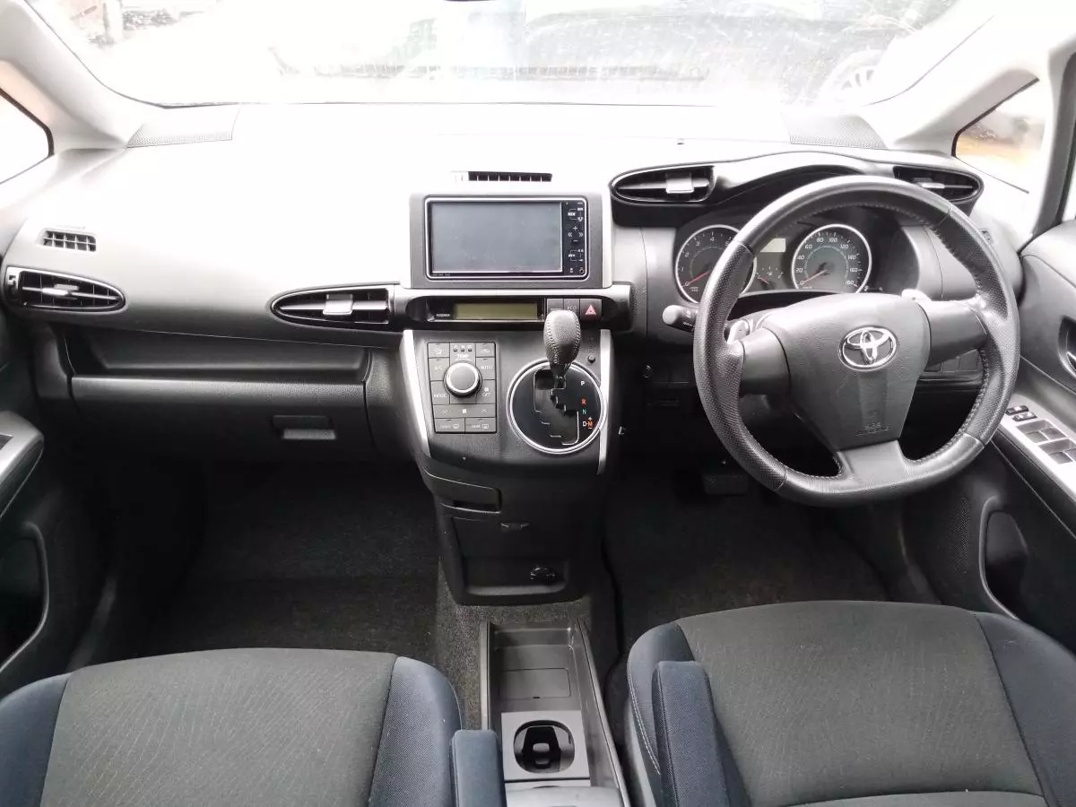 Toyota Wish   - 2009