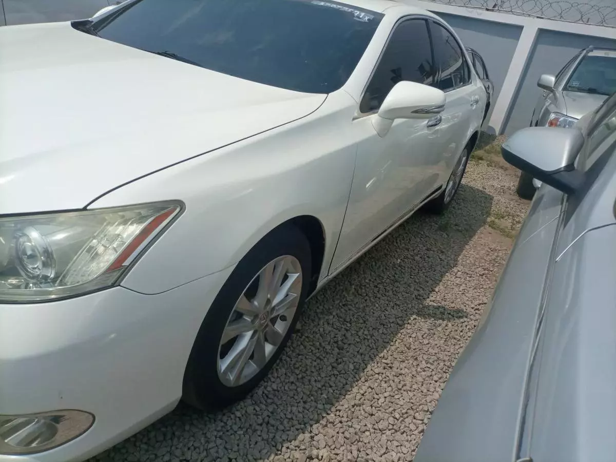 Lexus ES 350 - 2012