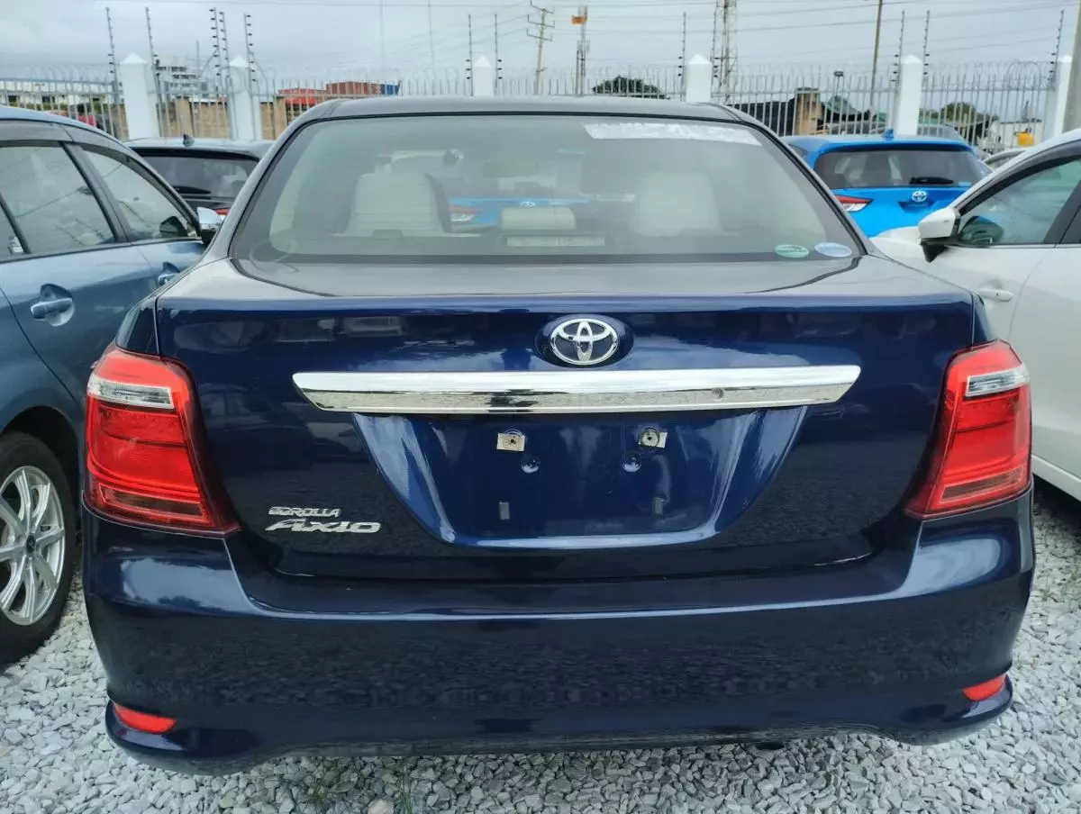Toyota Axio  - 2015