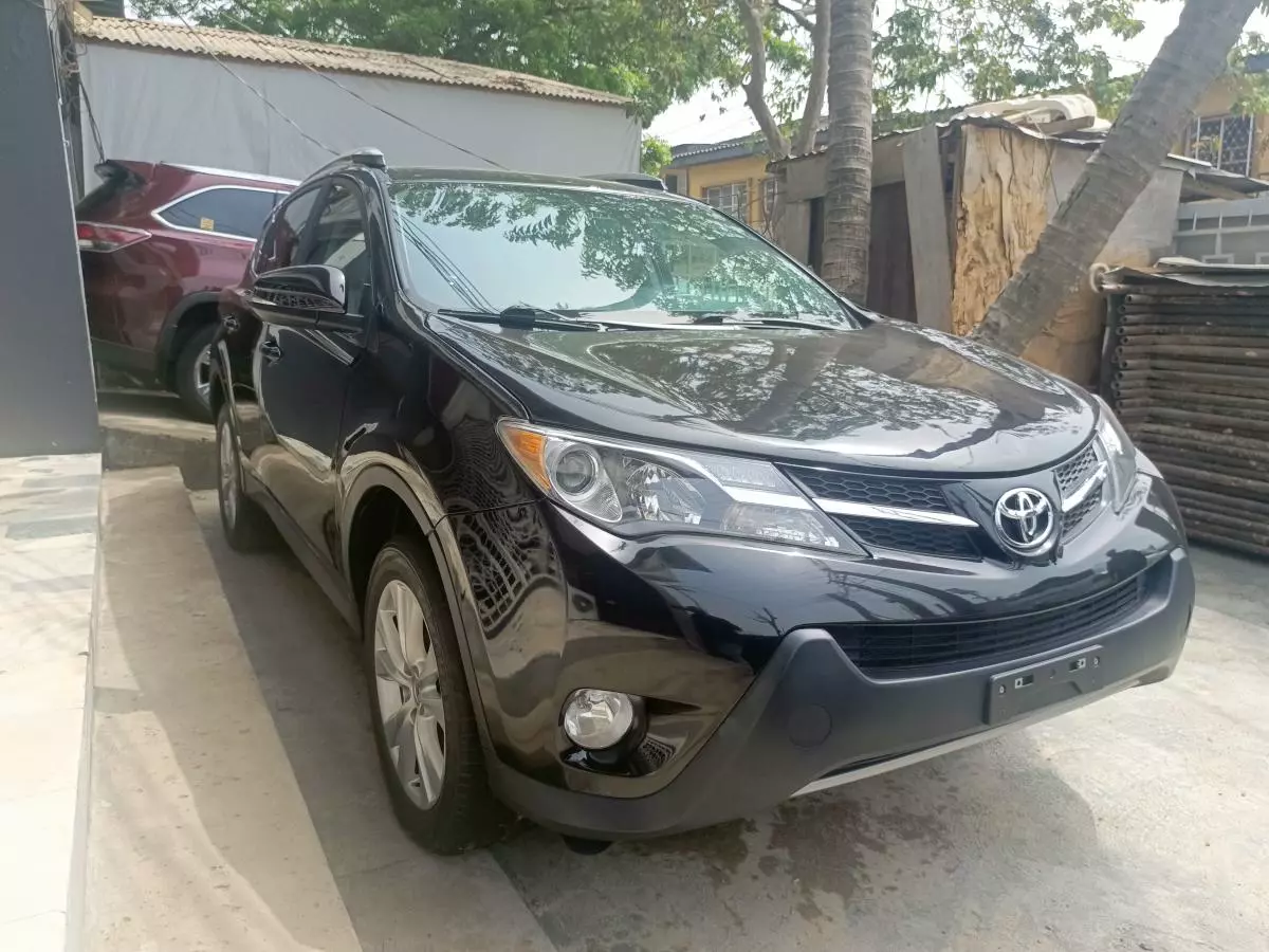 Toyota RAV 4   - 2014