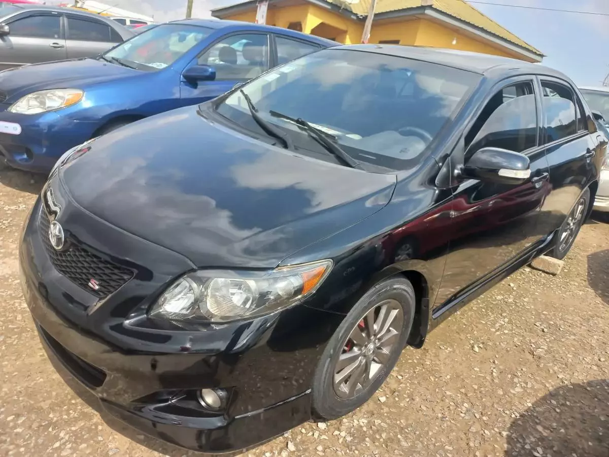 Toyota Corolla - 2009