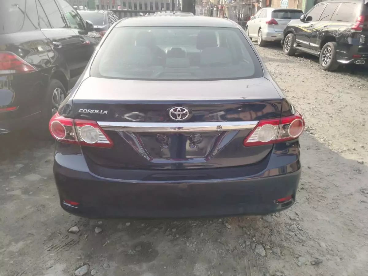 Toyota Corolla   - 2012