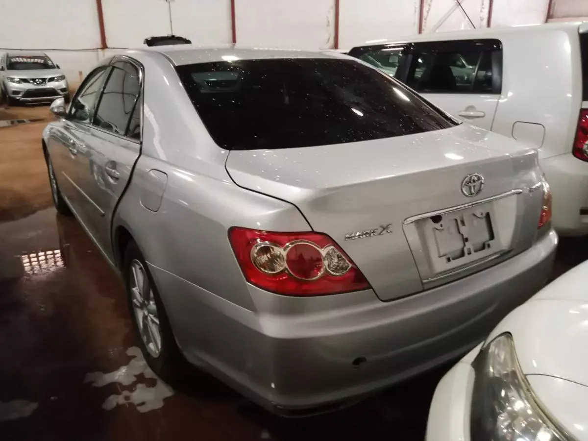 Toyota Mark X   - 2009