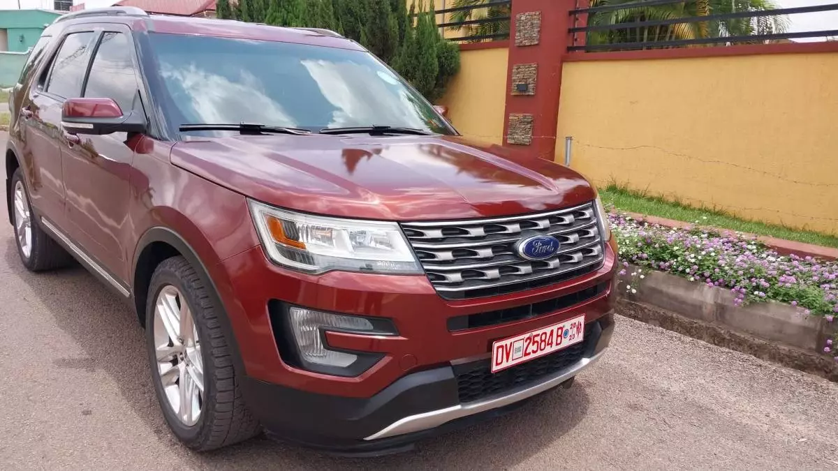 Ford Explorer - 2016