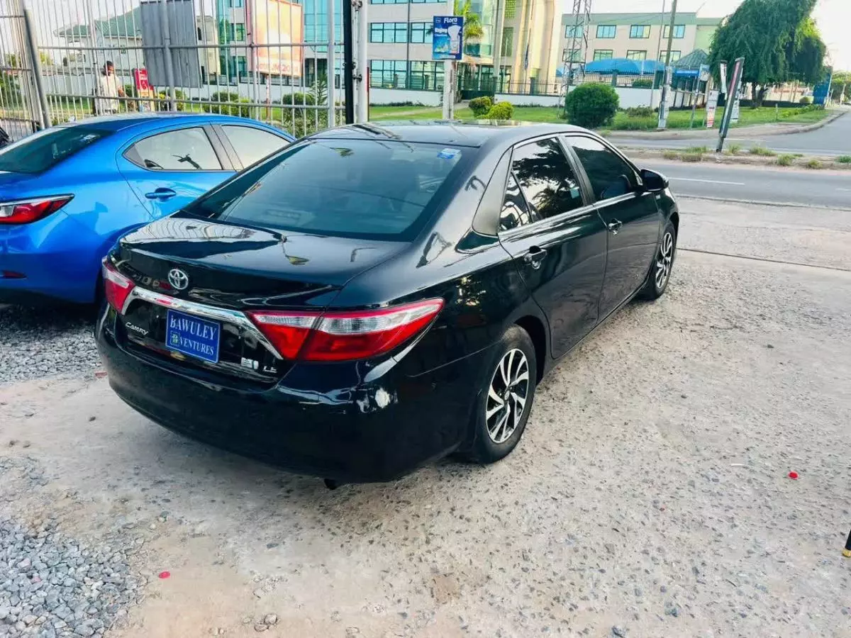 Toyota Camry   - 2015