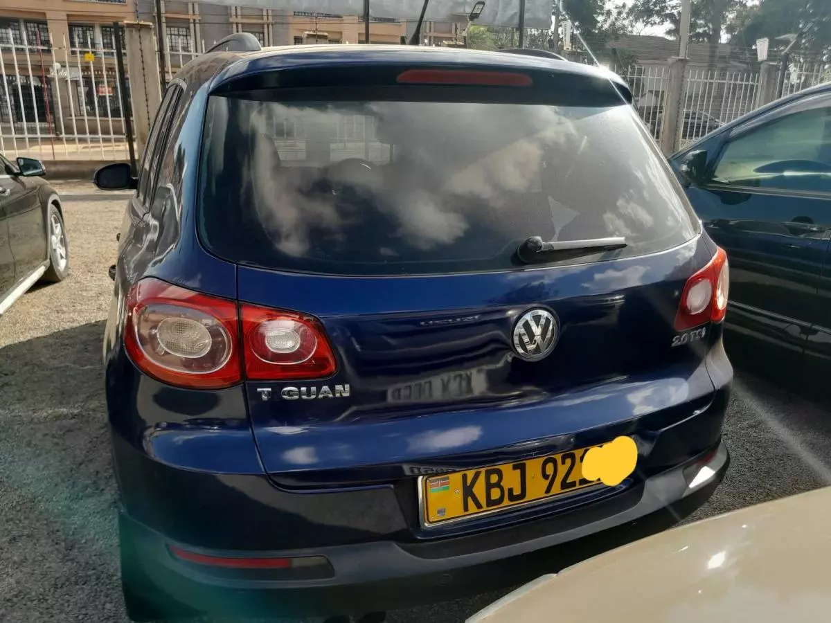 Volkswagen Tiguan   - 2007